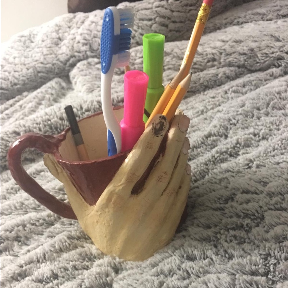Handmade hand cup - Picture 3 of 3